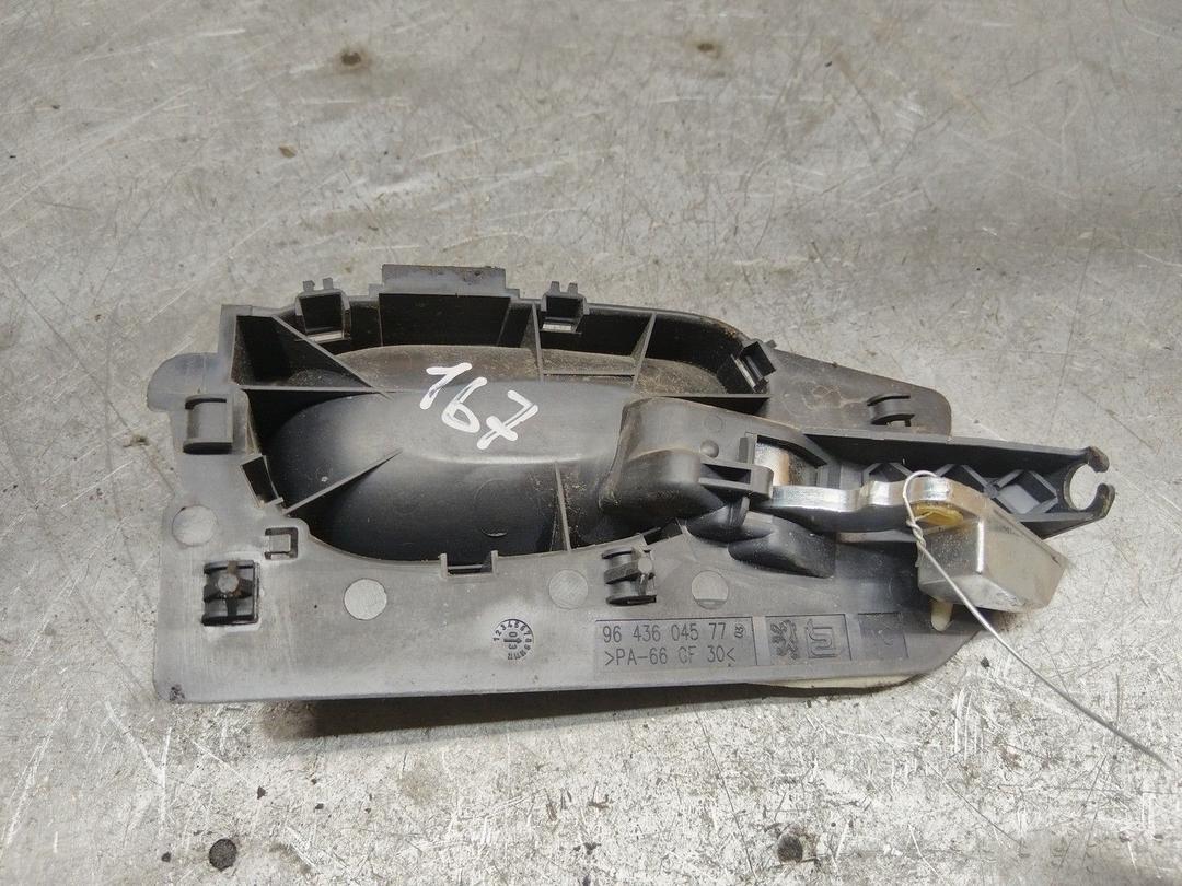 Ручка внутренняя задняя левая WW2J32 Peugeot 307 купить