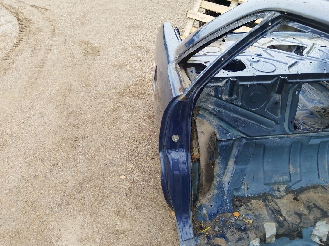 Крыло заднее правое P94NL0 Audi 100 купить на авторазборке