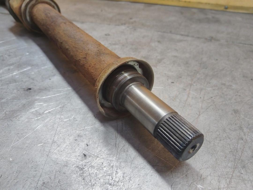 Полуось передняя правая (приводной вал, ШРУС) RPYW5M Ford Fusion undefined