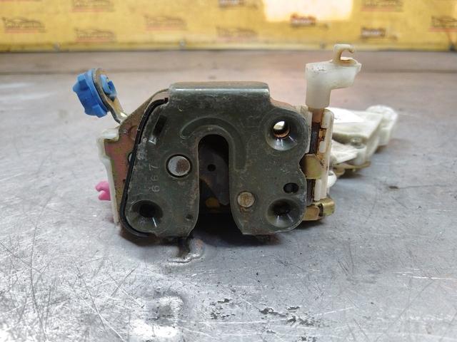 Замок двери передней правой LF3QTX Nissan Almera