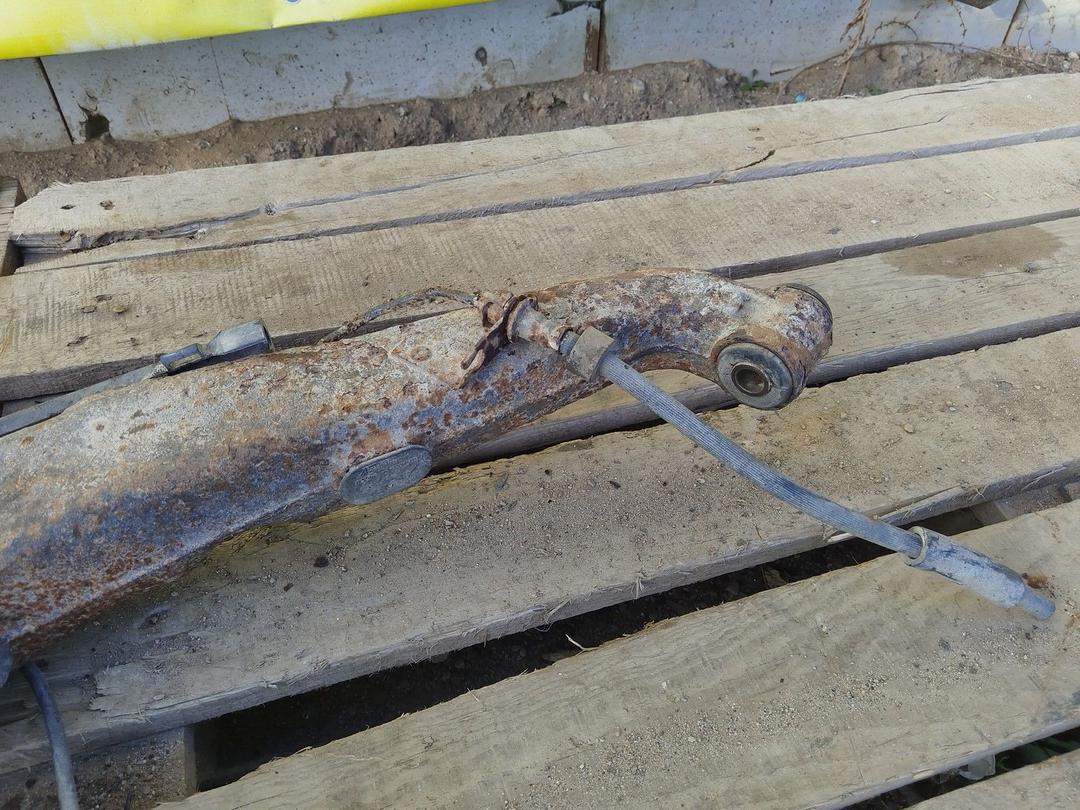 Рычаг задний левый 0RG8W6 Ford Galaxy купить в магазине запчастей бу