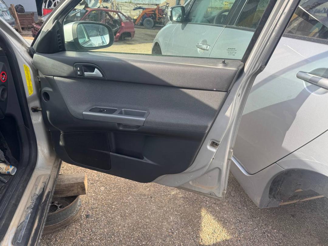 Кнопка стеклоподъемника переднего правого HSS5IW Volvo S40