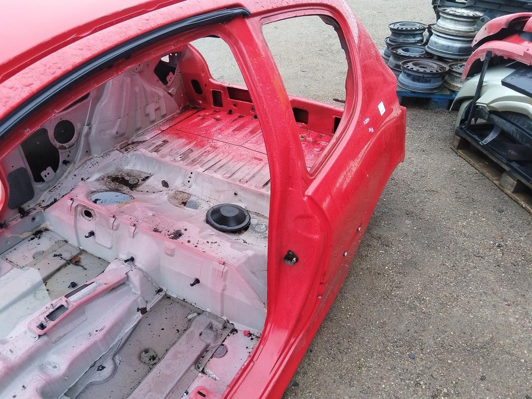 Крыло заднее левое D97IZ0 Peugeot 206 купить