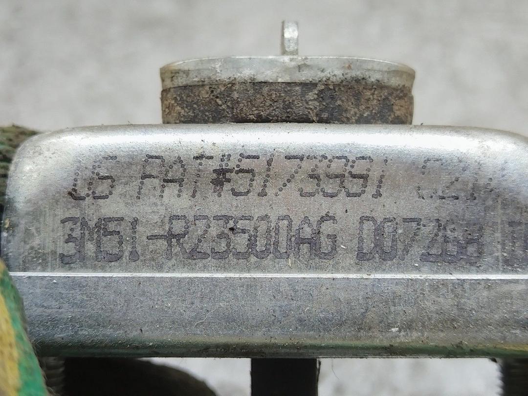 Ограничитель открывания двери передней UT4GEM Ford Focus - Фото 4