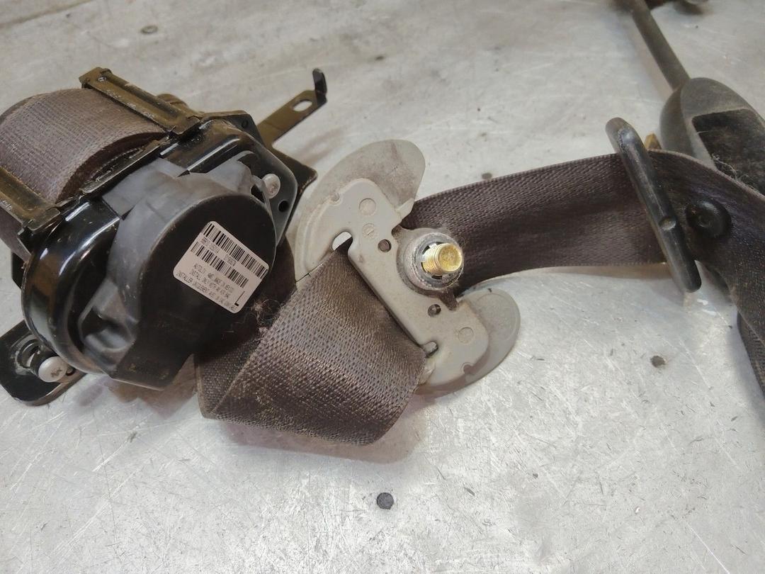 Ремень безопасности передний левый R710IH Kia Sorento купить в магазине запчастей бу