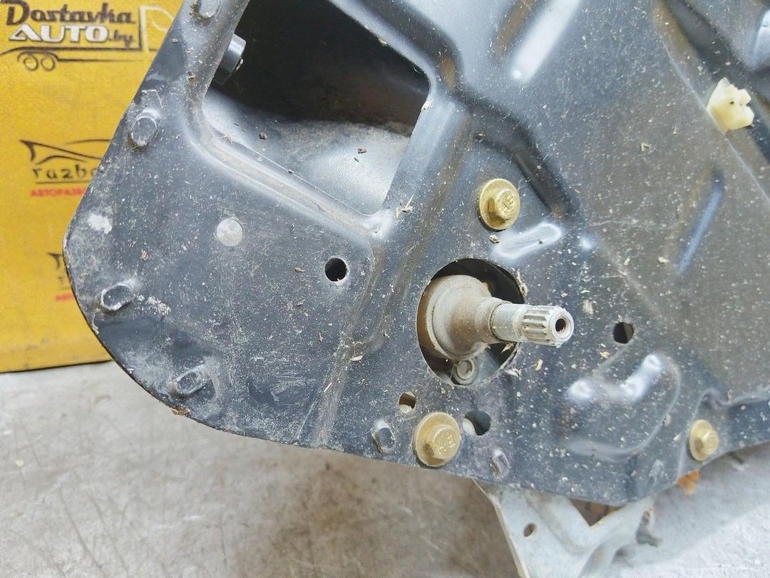 Стеклоподъемник задний правый ZM3OIO Audi 80 - Фото 7