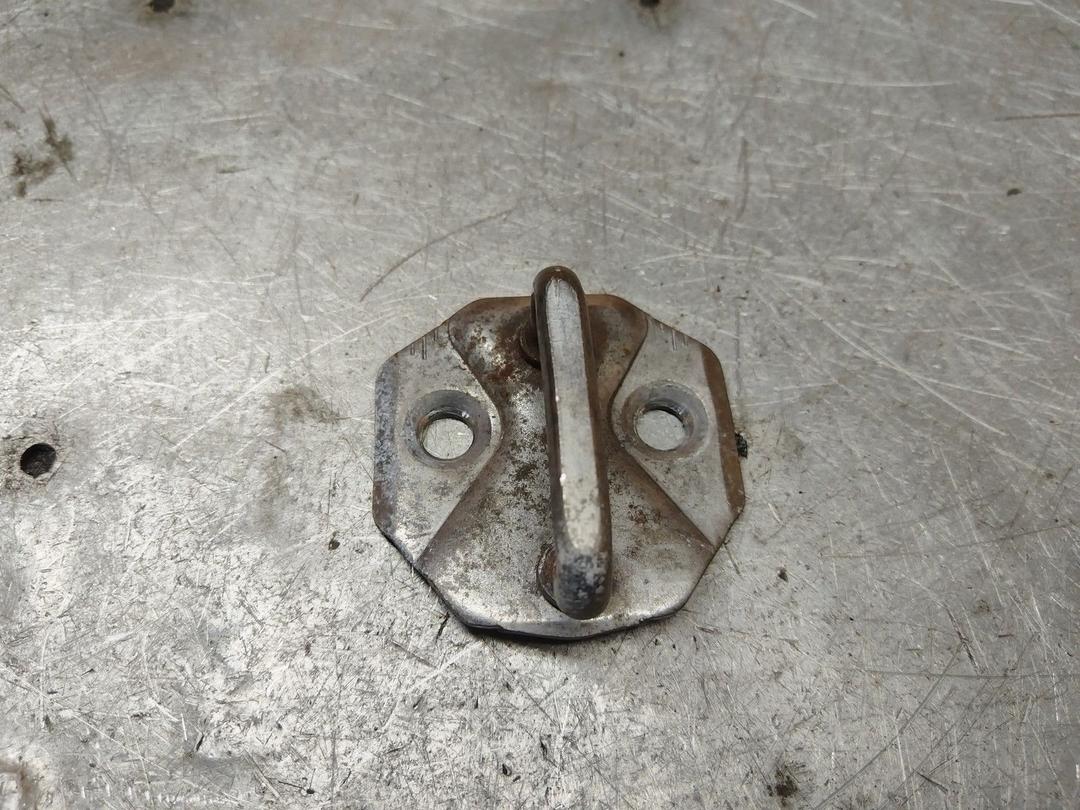 Ответная часть (скоба) замка двери 47LCJM Ford Fusion - Фото 1