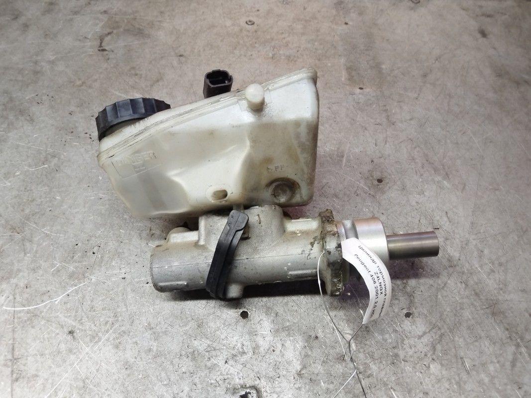 Цилиндр тормозной главный Z4LNGX Peugeot 406