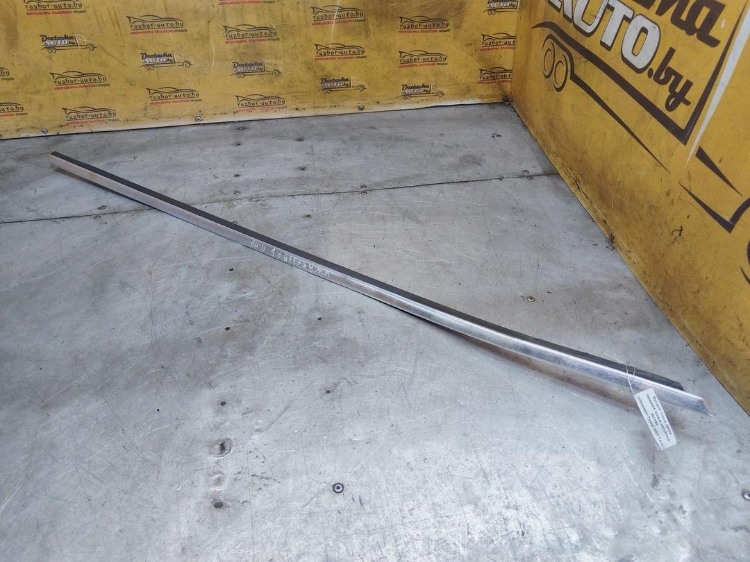 Молдинг стекла двери передней правой наружный D6CP90 Volkswagen Passat