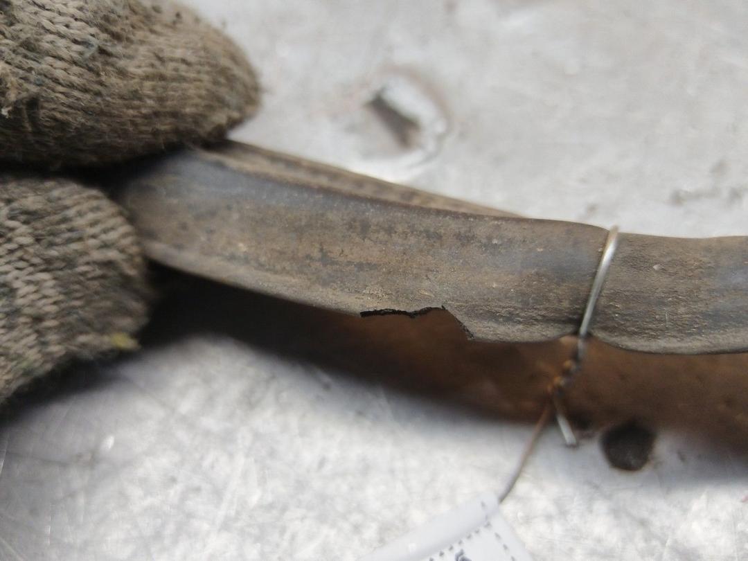 Уплотнитель багажника LKJZ3I Nissan Almera купить