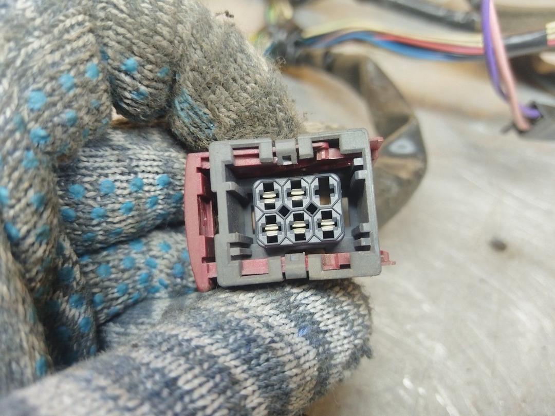 Проводка двери передней левой QHEQIA Toyota Avensis - Фото 4