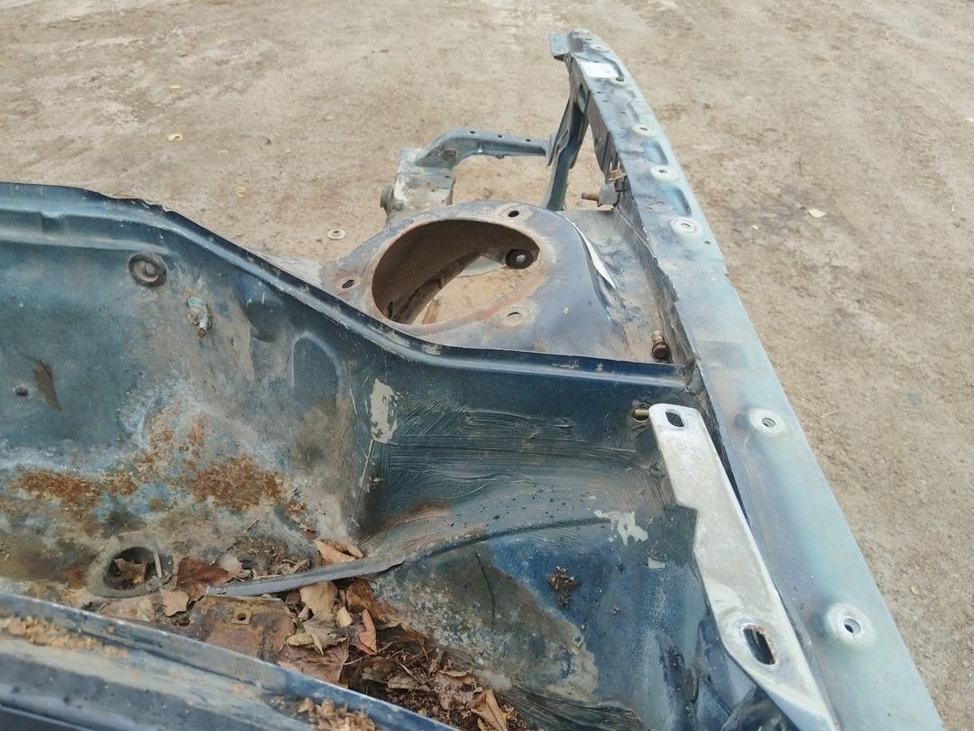 Стакан лонжерона правый S9P5RN Audi 100 купить в магазине запчастей бу