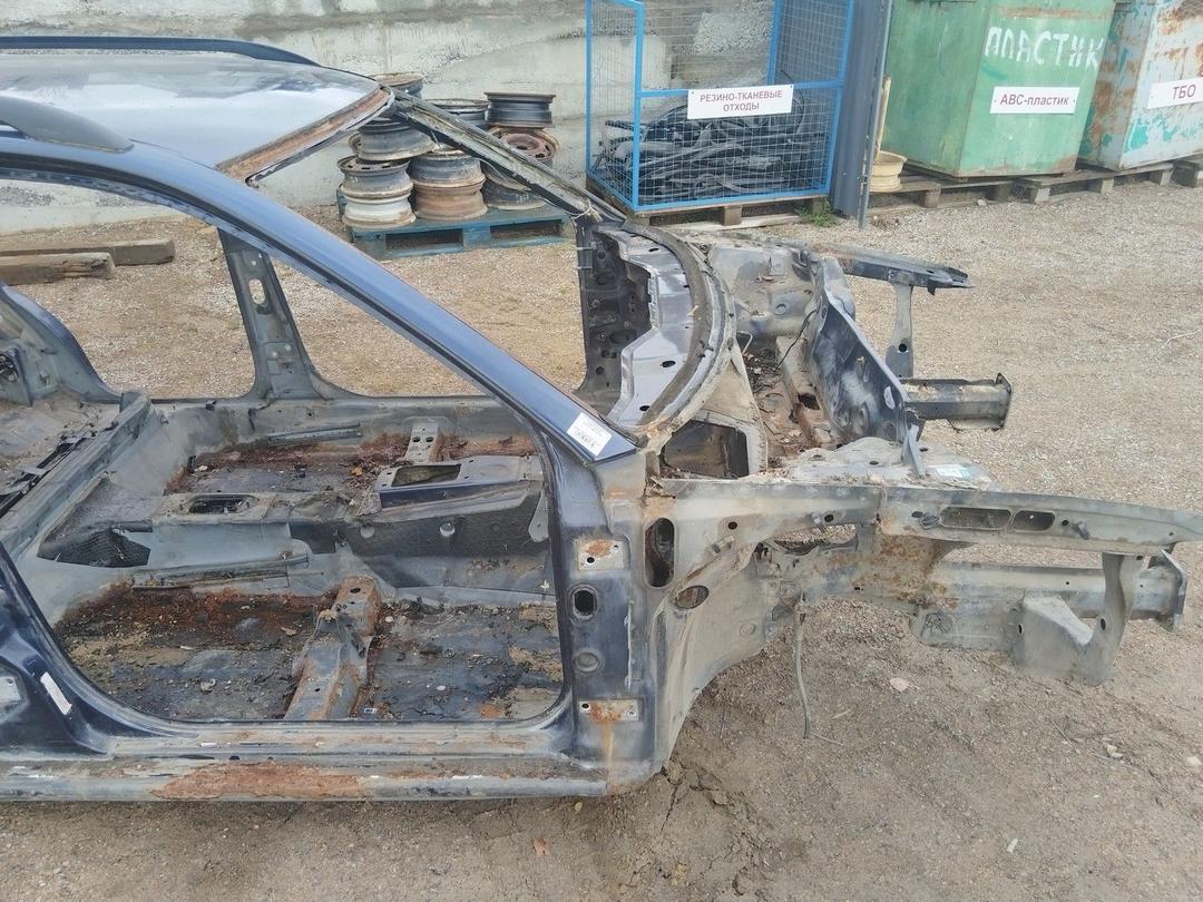 Стойка кузовная передняя правая A0OT7Z Audi A4