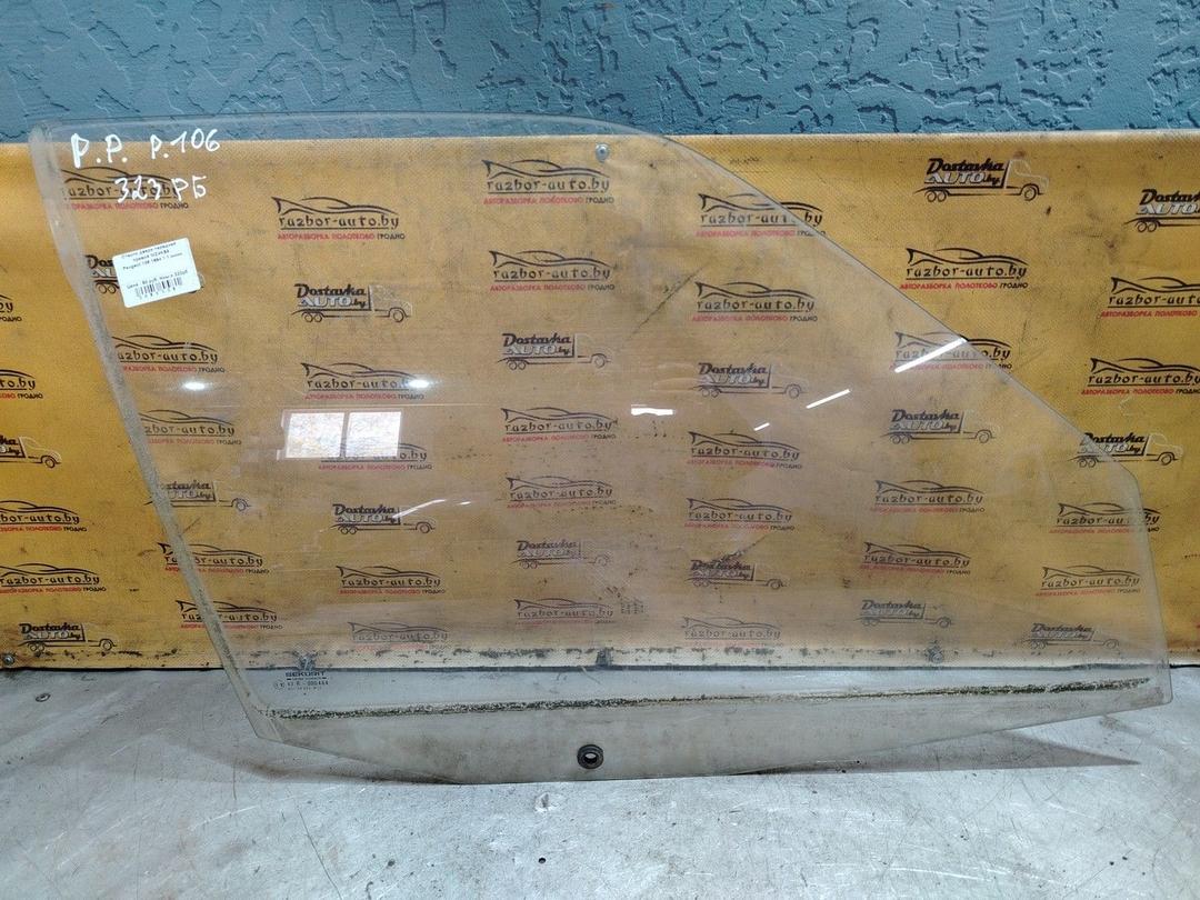 Стекло двери передней правой WZ4KS8 Peugeot 106 - Фото 1