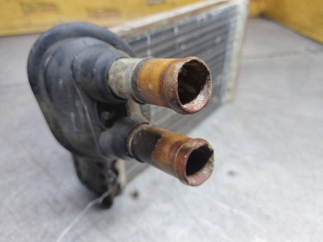 Радиатор отопителя (печки) W06K9K Volkswagen Passat - Фото 2