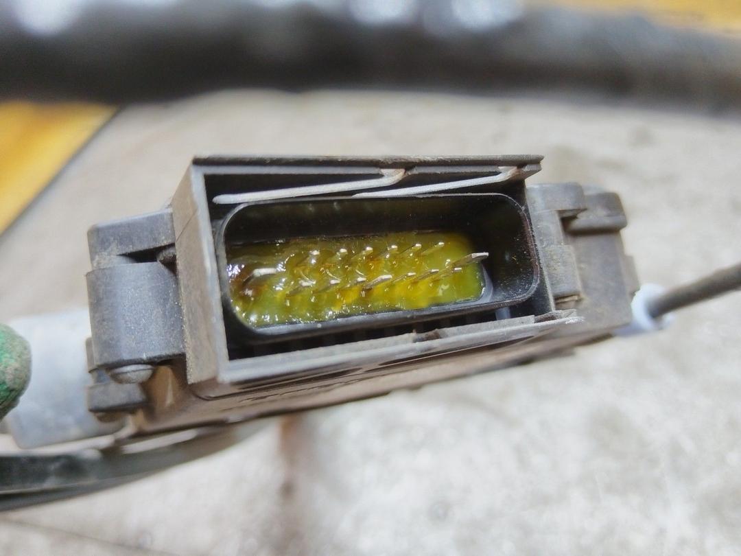 Стеклоподъемник электрический задний левый KSS2Z1 Volkswagen Golf купить на авторазборке