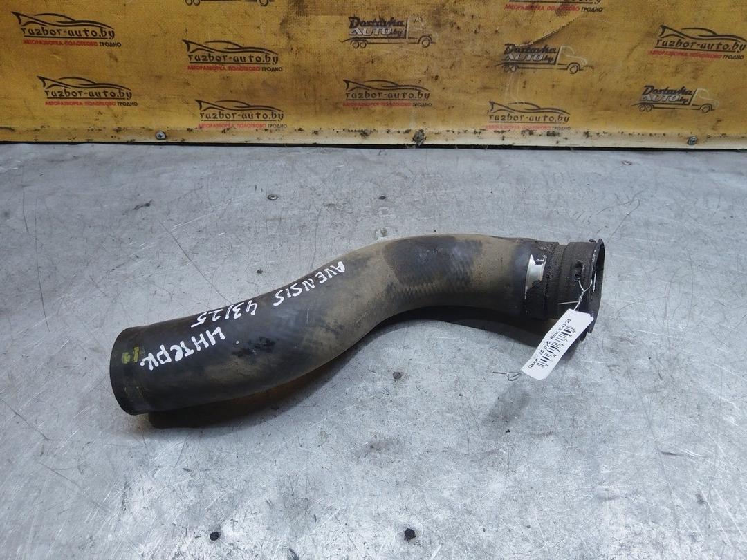 Патрубок интеркулера ORE9MQ Toyota Avensis