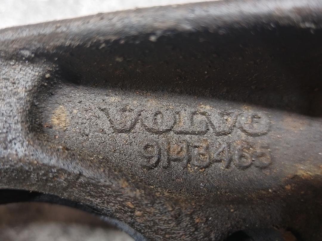 Кронштейн полуоси CC7A6F Volvo S80 купить