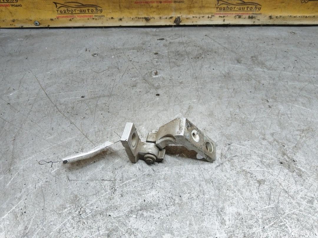 Петля двери передней правой AG7SX4 Volkswagen Passat