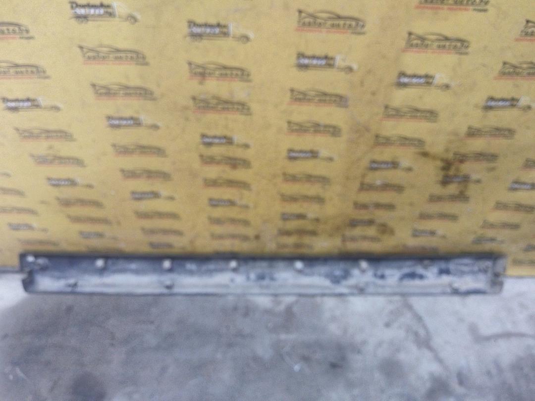 Молдинг двери задней правой 85F9LY Renault Master купить в магазине запчастей бу