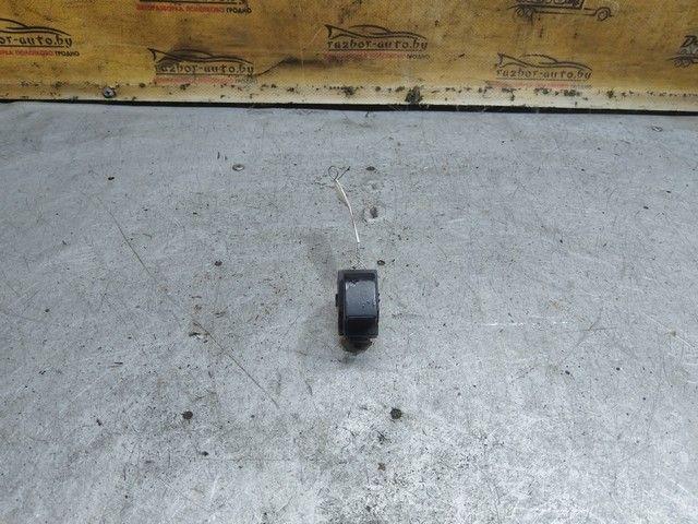 Кнопка стеклоподъемника заднего правого CHJEPV Toyota Avensis купить