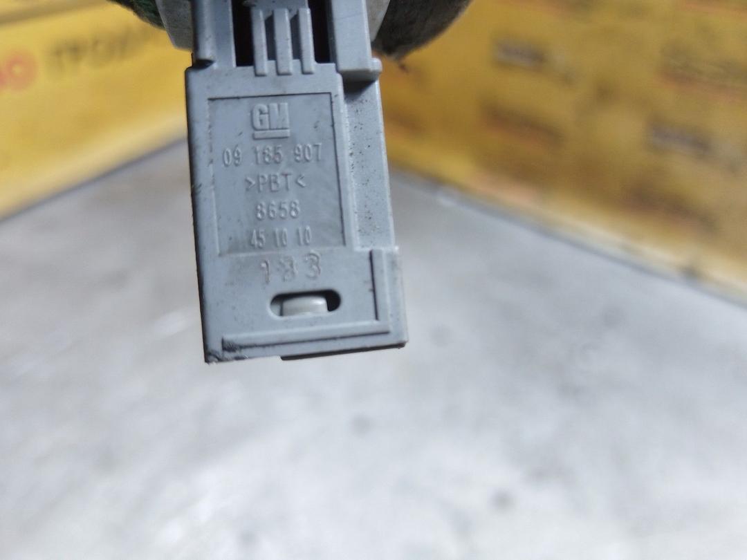 Датчик положения педали сцепления 7J2YU6 Opel Zafira купить в магазине запчастей бу