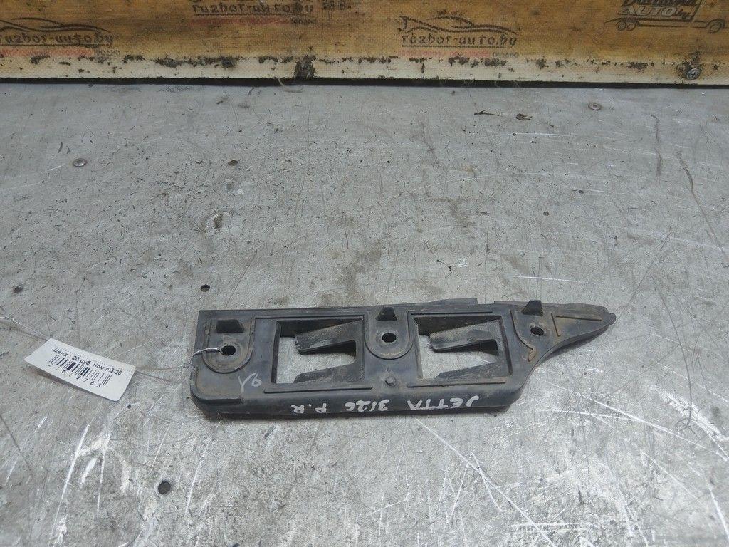 Кронштейн крепления бампера переднего Y7UWVE Volkswagen Jetta - Фото 1