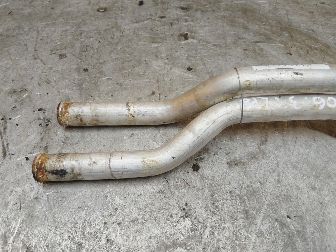 Патрубок отопителя (печки) 2XPVXM Peugeot 406 купить в магазине запчастей бу