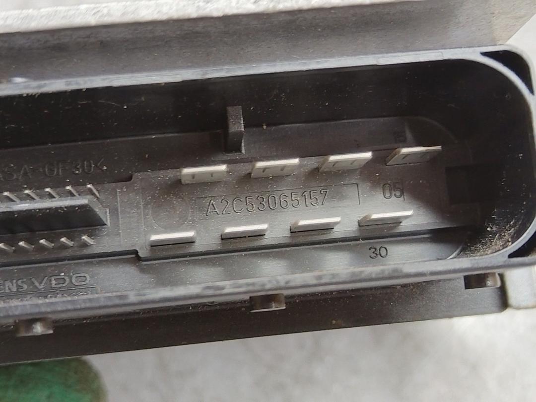 Блок ручника (стояночного тормоза) UUAU9T Volkswagen Passat купить в магазине запчастей бу