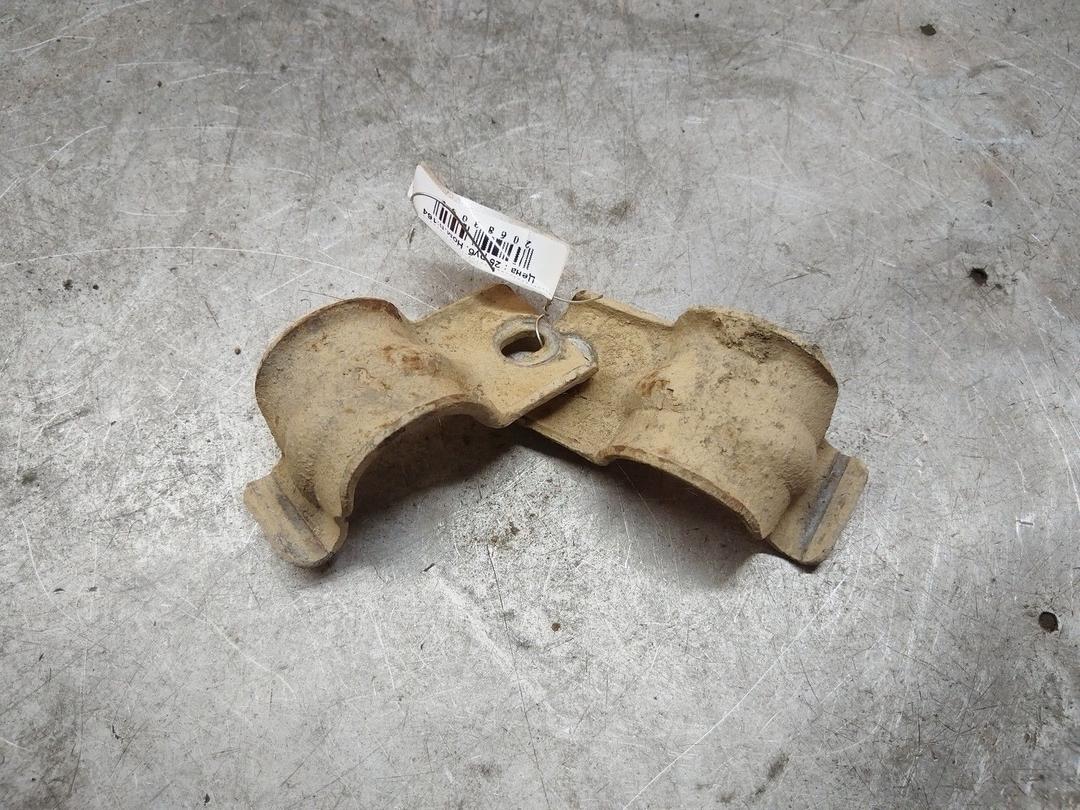 Крепление втулки стабилизатора 7W06UU Citroen Xsara Picasso - Фото 1