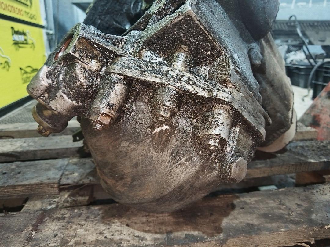 КПП механическая (МКПП) 5-ступенчатая LR9V08 Peugeot 806 undefined