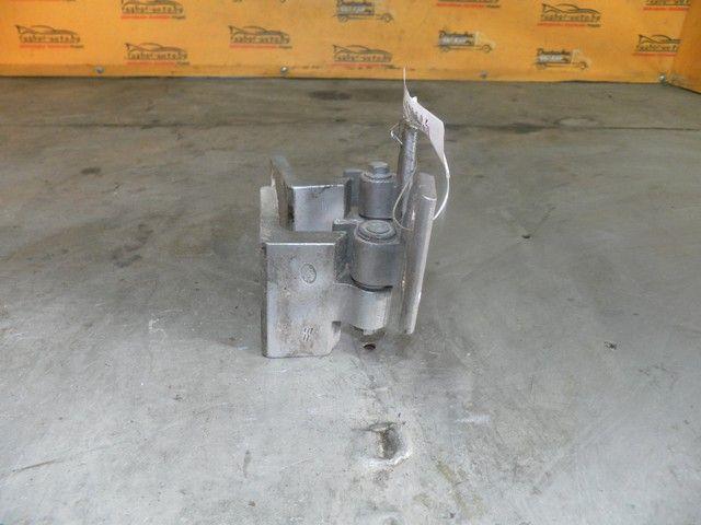 Петля двери передней правой 6GHKNR Peugeot 406 купить в магазине запчастей бу