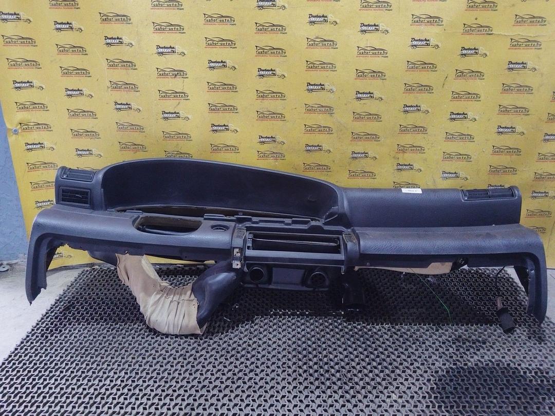 Панель передняя салона (торпедо) H1B18E Audi 100 купить на авторазборке