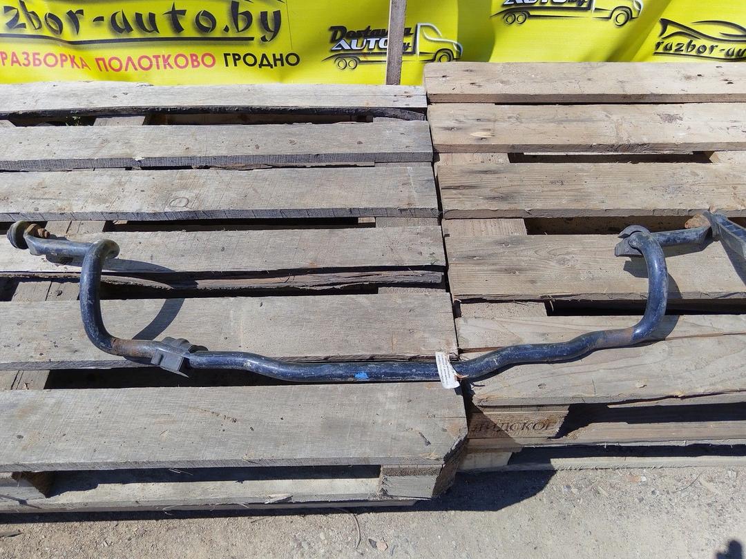 Стабилизатор подвески (поперечной устойчивости) передний 00W456 Opel Zafira