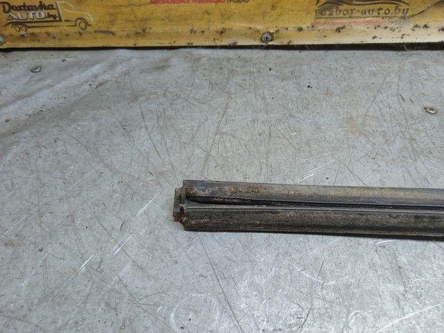 Молдинг стекла двери задней правой наружный LI2SXR Ford C-Max купить на авторазборке