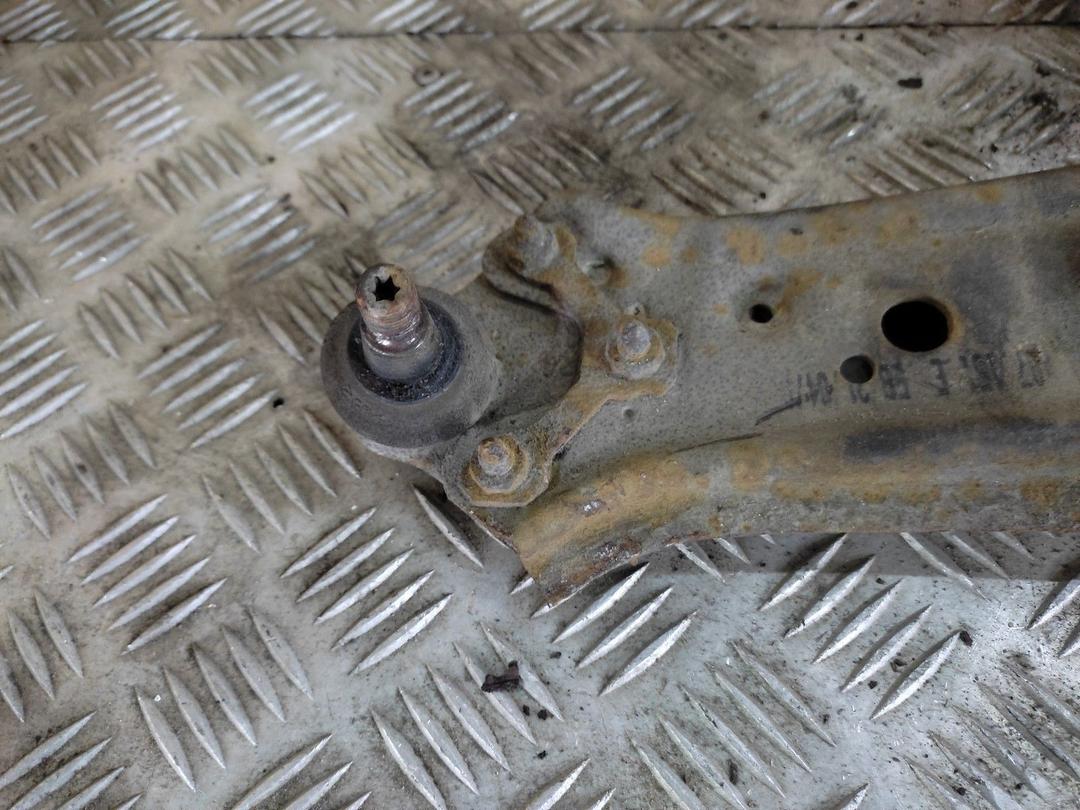 Рычаг передний правый MBNXAL Volkswagen Polo купить