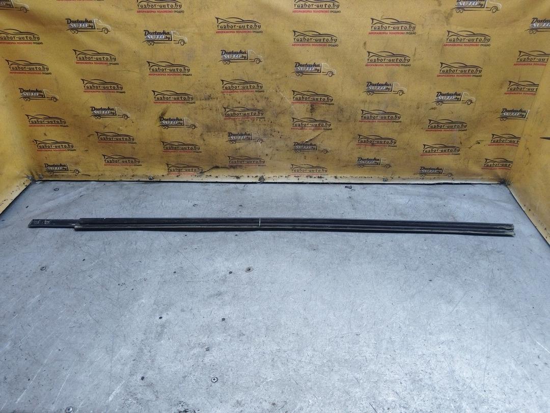 Молдинг стекла двери передней правой наружный X7MOSQ Opel Astra купить на авторазборке