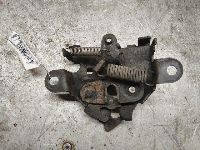 Замок капота 133O7Z Toyota Yaris купить с доставкой