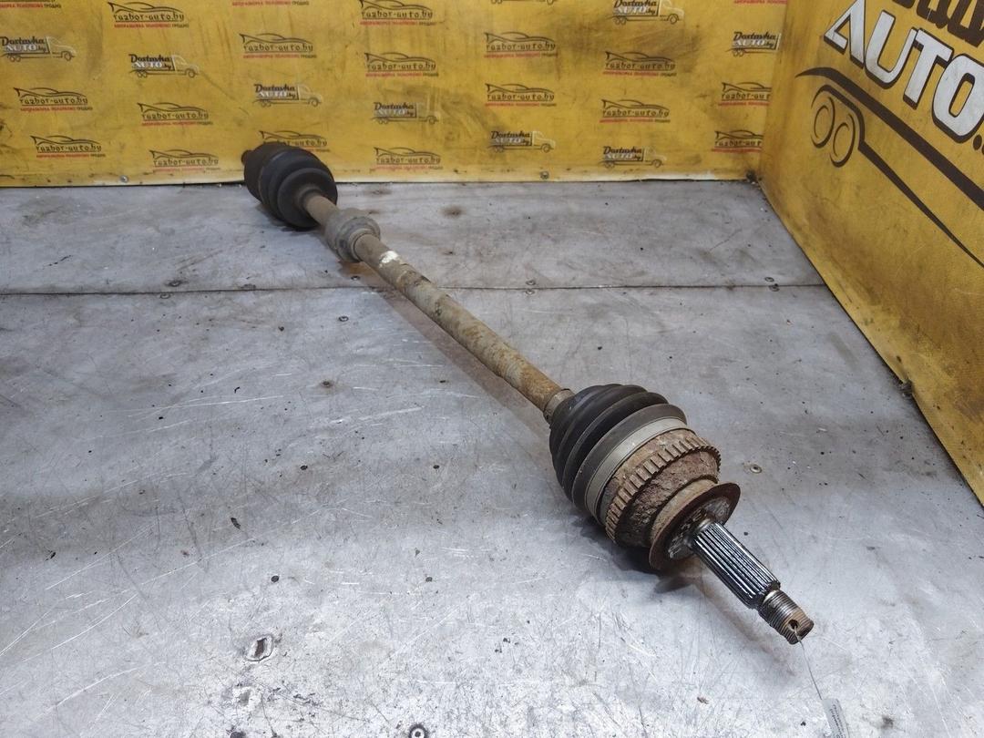 Полуось передняя правая (приводной вал, ШРУС) CW0Q20 Hyundai Trajet - Фото 1