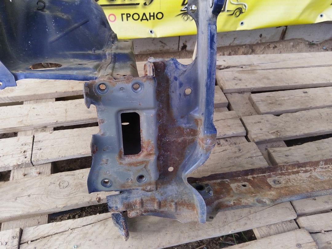 Передняя панель крепления облицовки (телевизор) RSNTWF Toyota Corolla купить с доставкой