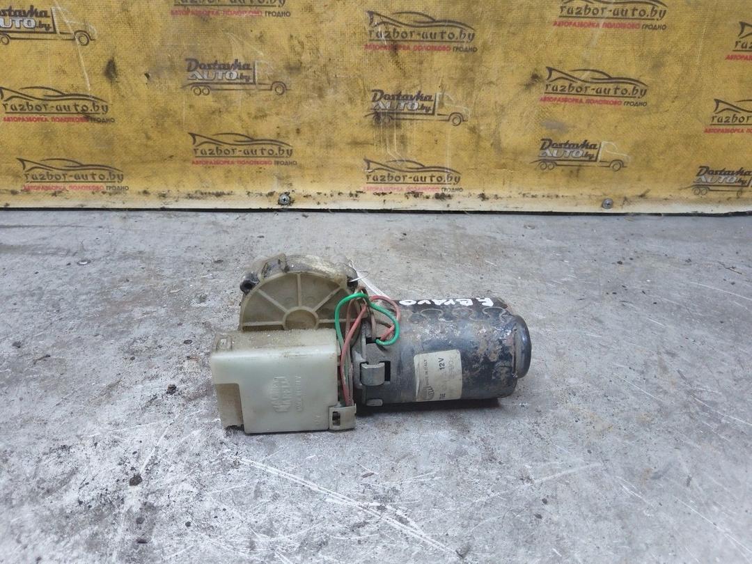 Моторчик передних стеклоочистителей (дворников) 8B60FH Fiat Bravo купить