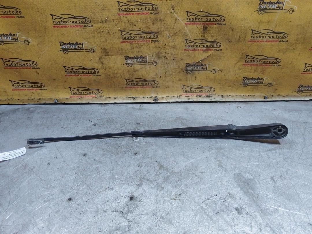 Щеткодержатель (поводок стеклоочистителя, дворник) NO2JNG Opel Zafira купить