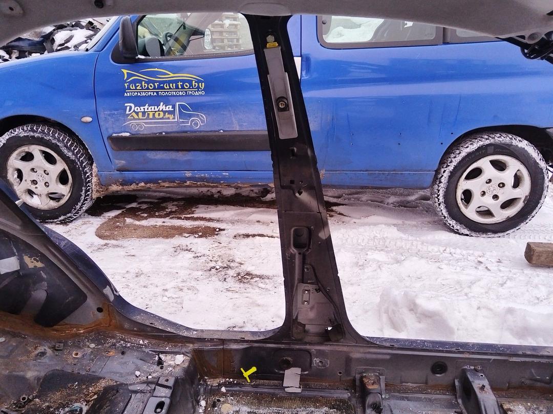 Стойка кузовная центральная левая E1P6KL Mitsubishi Carisma купить с доставкой