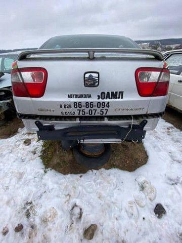 Фонарь крышки багажника правый 4QOE16 Seat Cordoba