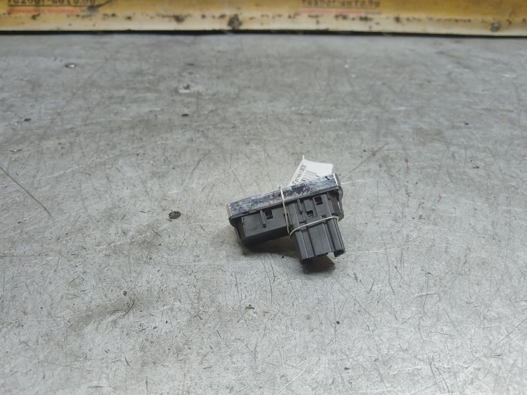 Кнопка подогрева заднего стекла YD8DVY Ford Mondeo купить с доставкой