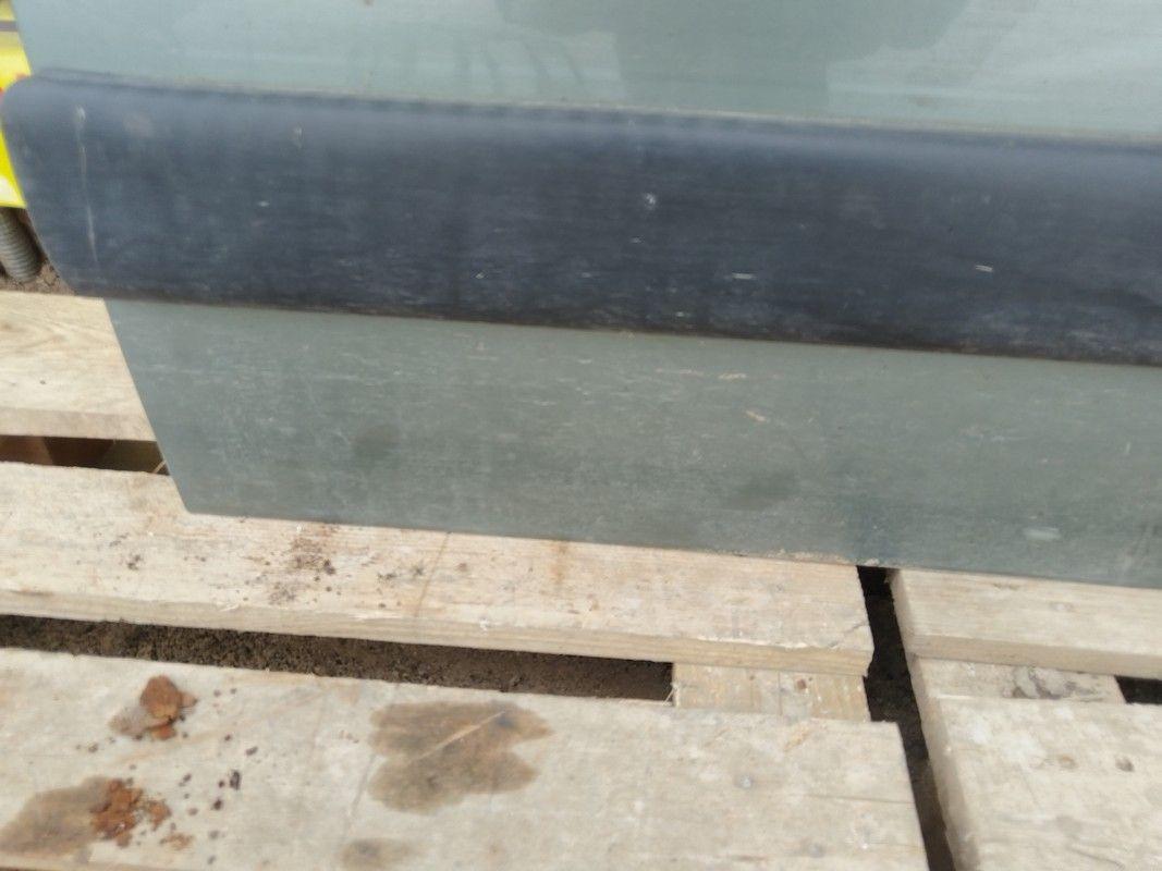 Дверь передняя правая HUAN8Y Peugeot Partner купить