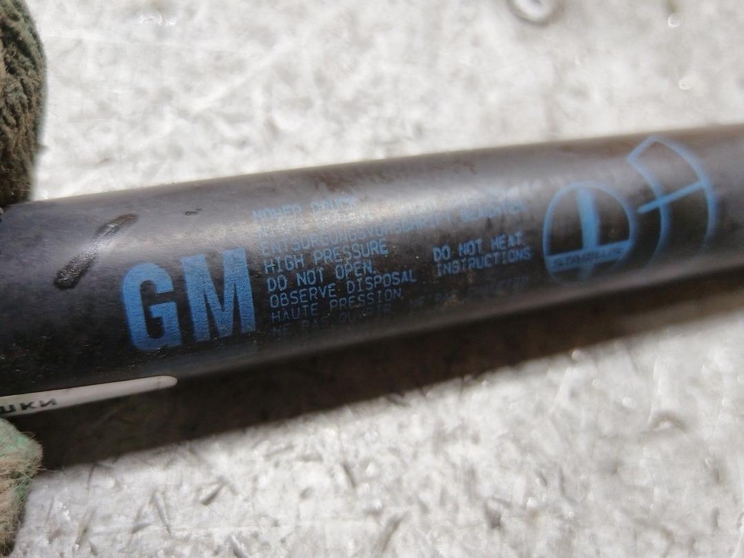 Амортизатор крышки багажника (3-5 двери) GSUFR2 Opel Zafira купить в магазине запчастей бу