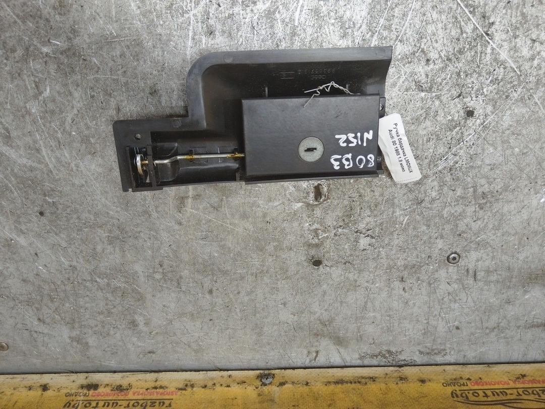 Ручка бардачка LMOWJX Audi 80