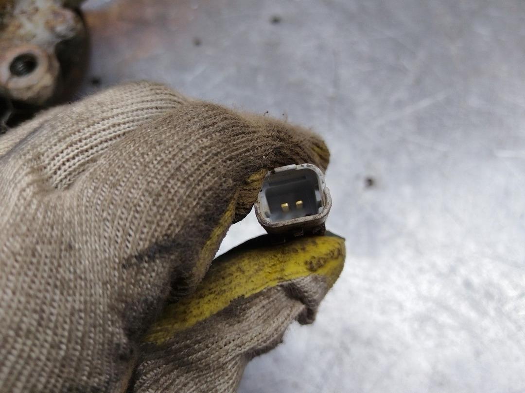 Кулак поворотный правый 4Y9QR1 Peugeot 307 купить в магазине запчастей бу