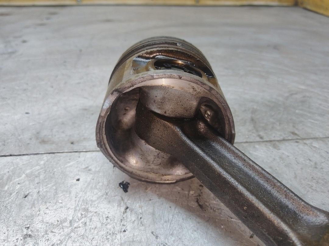 Поршень MXHLR9 Fiat Marea купить в магазине запчастей бу